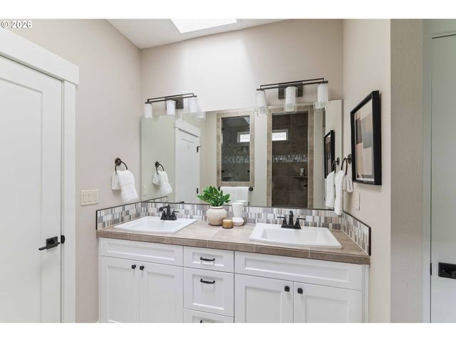 16293 Sw 113TH Ave, Portland, OR 97224