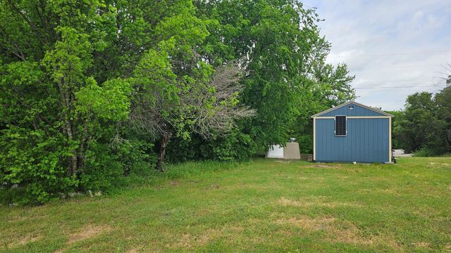 820 Ports O Call Drive, Granbury, TX 76048