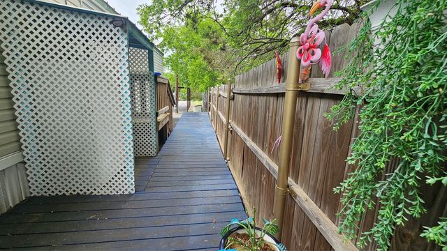 820 Ports O Call Drive, Granbury, TX 76048