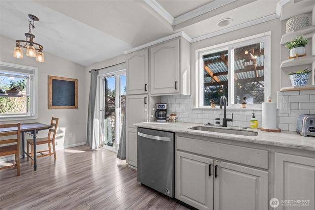 20911 66th Avenue NE, Arlington, WA 98223