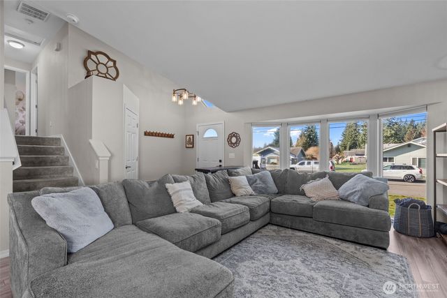 20911 66th Avenue NE, Arlington, WA 98223