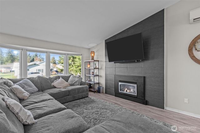 20911 66th Avenue NE, Arlington, WA 98223