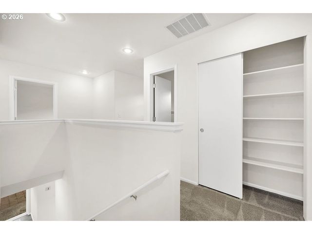 1651 HAMLET Ln, Eugene, OR 97402