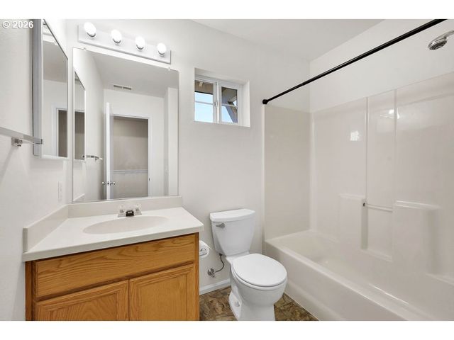 1651 HAMLET Ln, Eugene, OR 97402