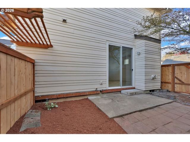 1651 HAMLET Ln, Eugene, OR 97402