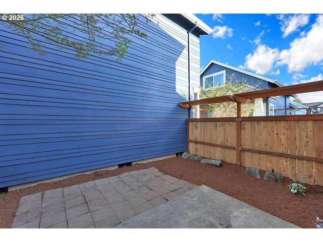 1651 HAMLET Ln, Eugene, OR 97402