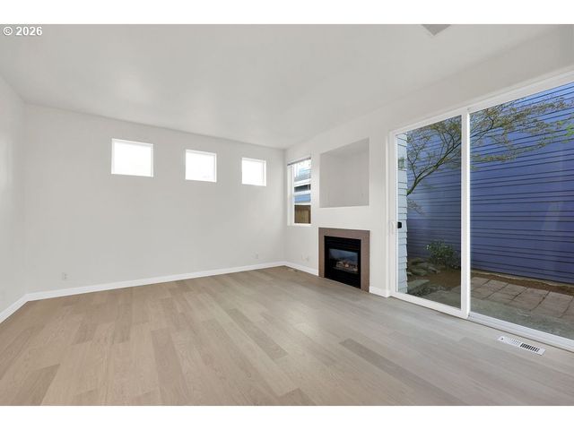 1651 HAMLET Ln, Eugene, OR 97402