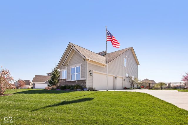2498 Stonehaven Way, Avon, IN 46123