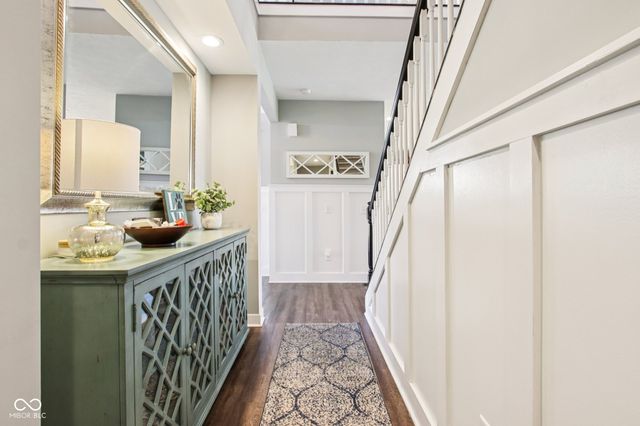 2498 Stonehaven Way, Avon, IN 46123