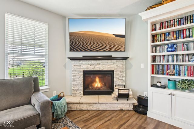 2498 Stonehaven Way, Avon, IN 46123