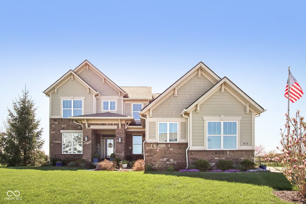 2498 Stonehaven Way, Avon, IN 46123