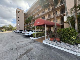 7770 Tahiti Lane 501, Lake Worth, FL 33467