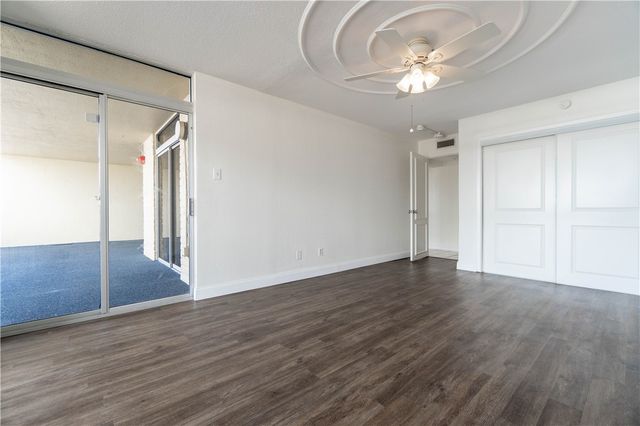 4242 Gulfbreeze Blvd 206, Corpus Christi, TX 78402