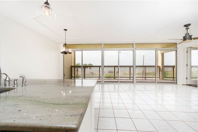 4242 Gulfbreeze Blvd 206, Corpus Christi, TX 78402