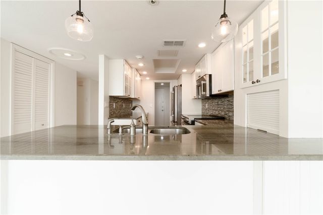 4242 Gulfbreeze Blvd 206, Corpus Christi, TX 78402