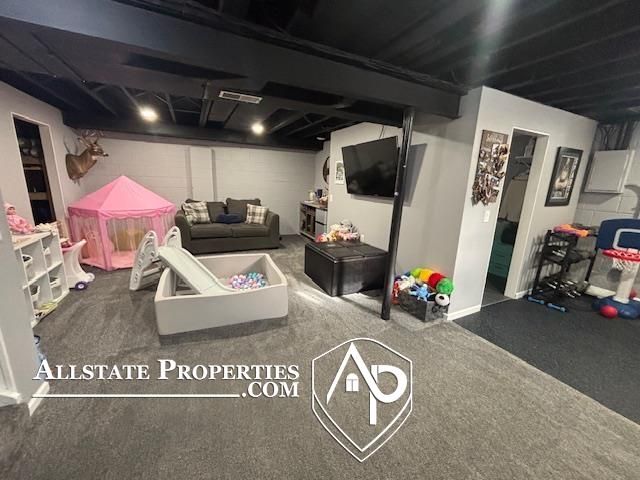 1327 Moores River Drive, Lansing, MI 48910