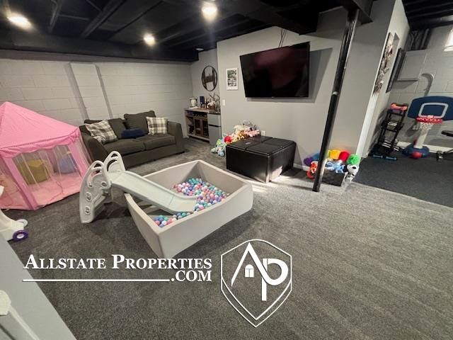 1327 Moores River Drive, Lansing, MI 48910