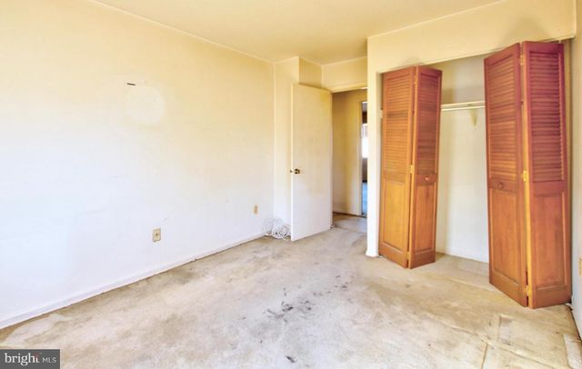 7856 LAKECREST DR, Greenbelt, MD 20770