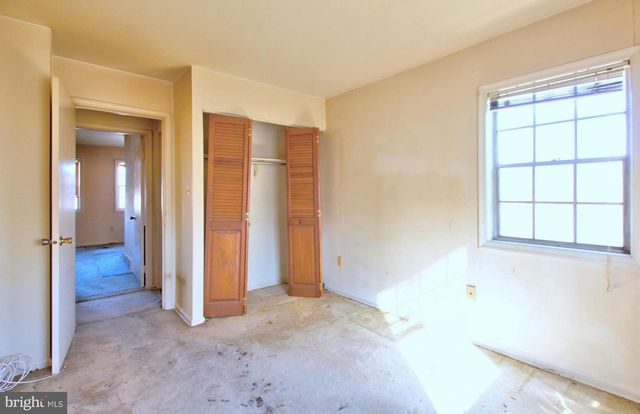 7856 LAKECREST DR, Greenbelt, MD 20770