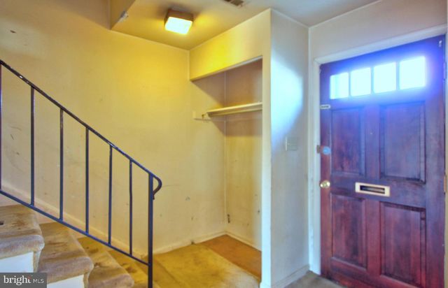 7856 LAKECREST DR, Greenbelt, MD 20770