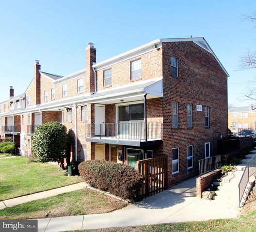 7856 LAKECREST DR, Greenbelt, MD 20770