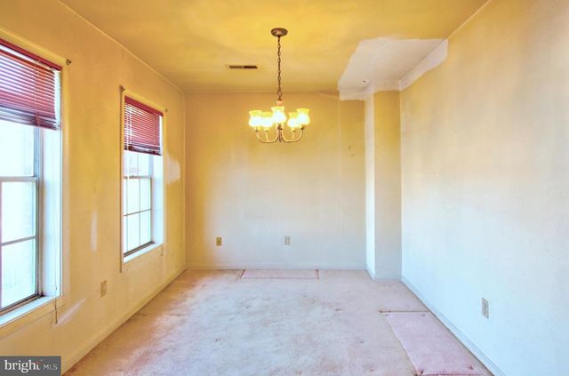 7856 LAKECREST DR, Greenbelt, MD 20770