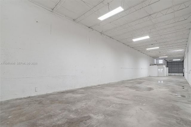 720 W 28th St, Hialeah, FL 33010