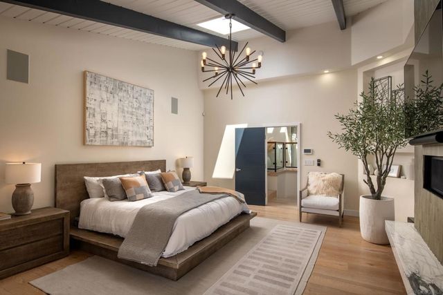 5780 Rutgers Road, La Jolla, CA 92037