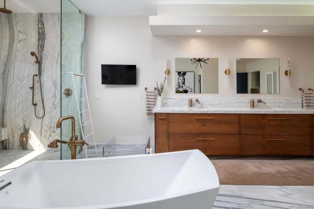 5780 Rutgers Road, La Jolla, CA 92037