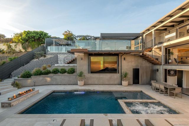 5780 Rutgers Road, La Jolla, CA 92037