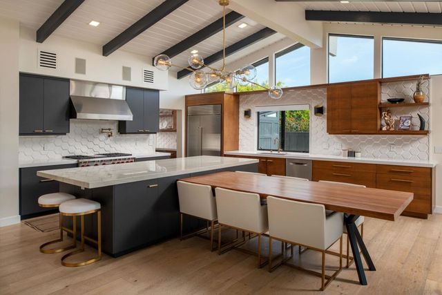 5780 Rutgers Road, La Jolla, CA 92037