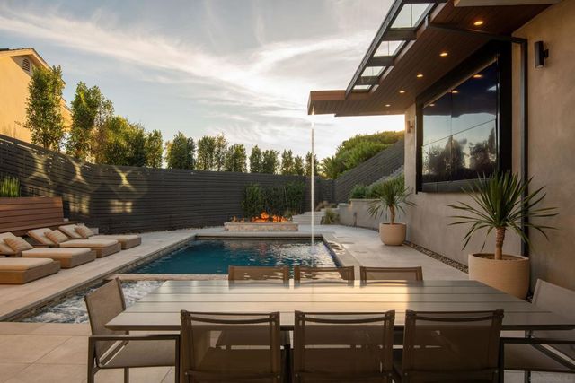 5780 Rutgers Road, La Jolla, CA 92037