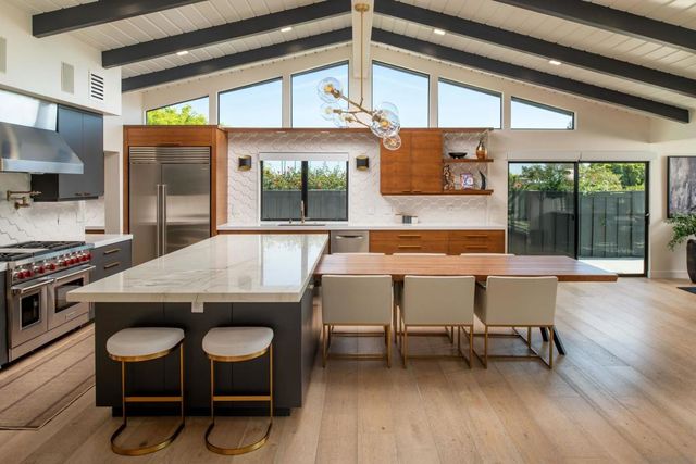 5780 Rutgers Road, La Jolla, CA 92037