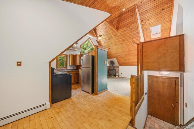 65 Old Turnpike Road, Bloomingburg, NY 12721
