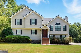 69 Hopkins Farm Drive, Adairsville, GA 30103