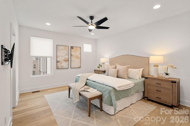 306 Wesley Heights Way, Charlotte, NC 28208