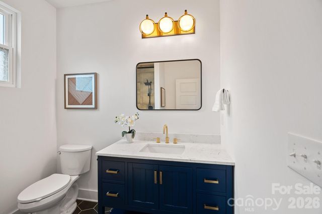 306 Wesley Heights Way, Charlotte, NC 28208