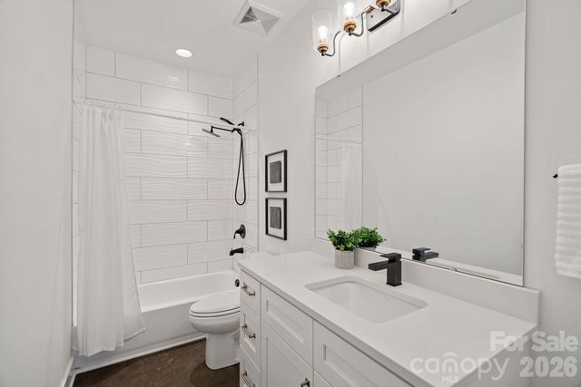 306 Wesley Heights Way, Charlotte, NC 28208