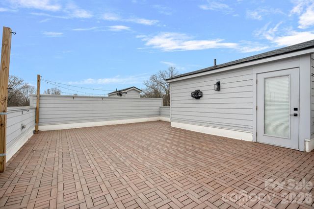 306 Wesley Heights Way, Charlotte, NC 28208