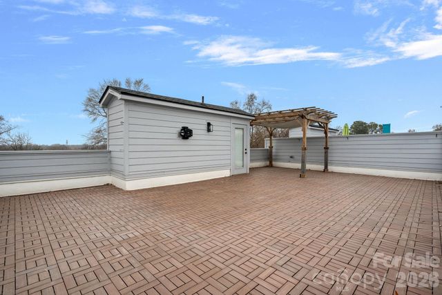 306 Wesley Heights Way, Charlotte, NC 28208