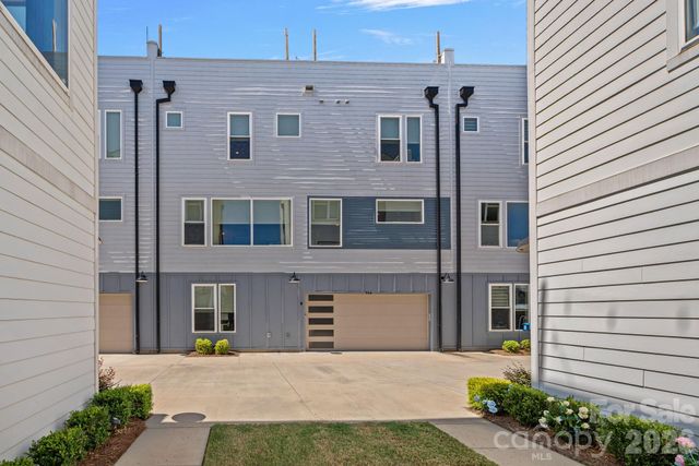 306 Wesley Heights Way, Charlotte, NC 28208