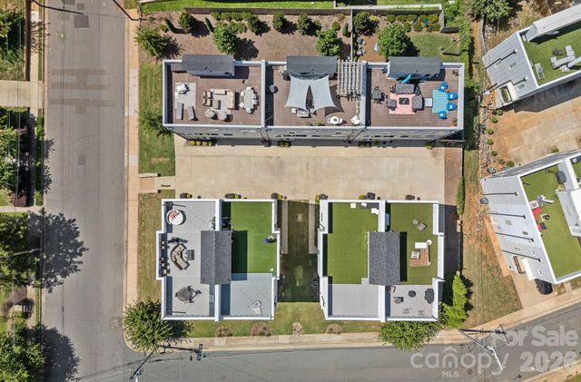 306 Wesley Heights Way, Charlotte, NC 28208