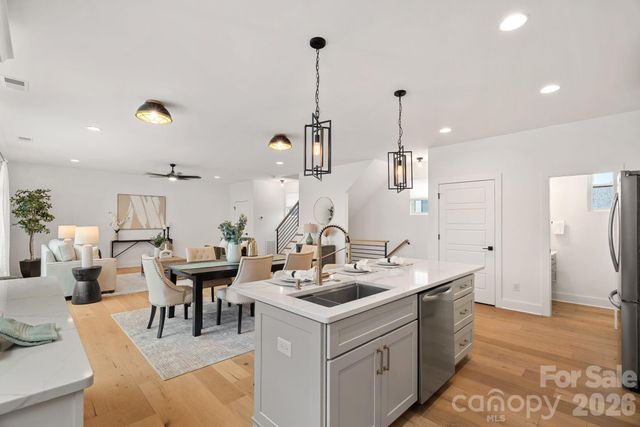 306 Wesley Heights Way, Charlotte, NC 28208