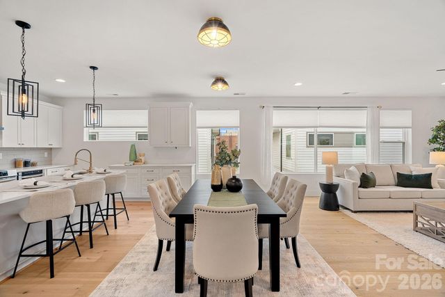 306 Wesley Heights Way, Charlotte, NC 28208