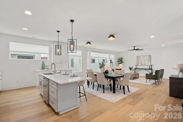 306 Wesley Heights Way, Charlotte, NC 28208