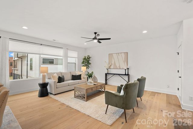 306 Wesley Heights Way, Charlotte, NC 28208