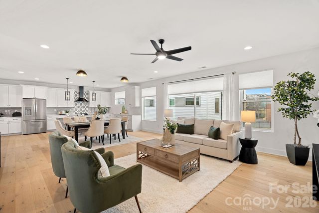 306 Wesley Heights Way, Charlotte, NC 28208