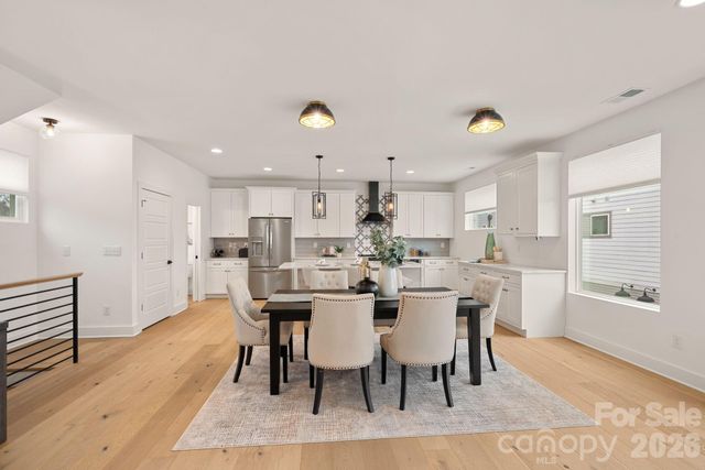 306 Wesley Heights Way, Charlotte, NC 28208