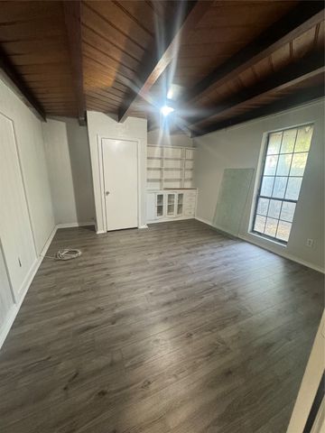 4651 C L Veasey Boulevard, Dallas, TX 75216