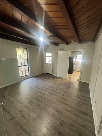 4651 C L Veasey Boulevard, Dallas, TX 75216